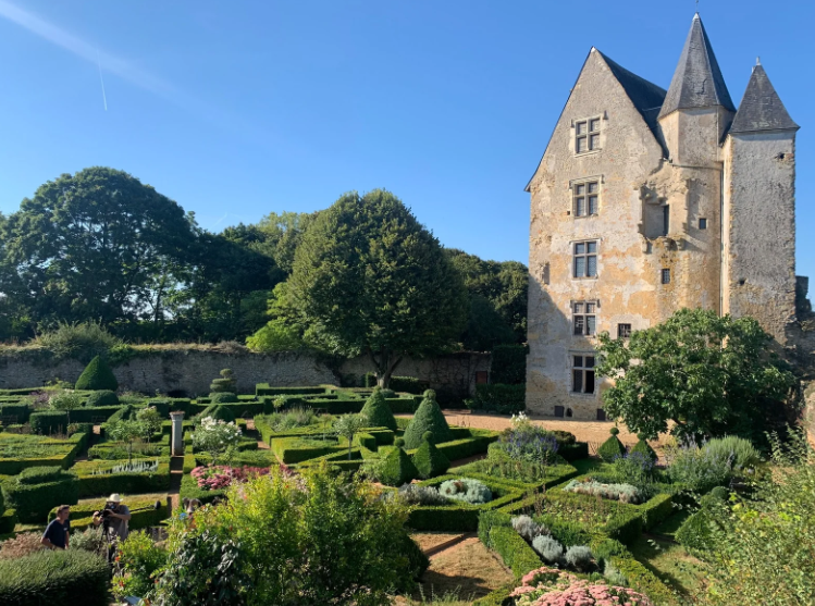 Château de Ballon, Ballon-Saint-Mars, France, France
